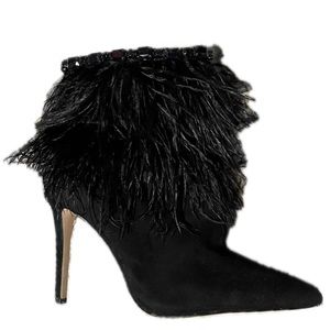 Jessica Simpson Booties w/Feathers